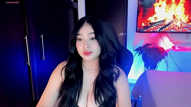 Snapshot of Abbye_blue01 chatting on 06-11-26, 02:53 Abbye blue01 online show from 06-11-26, 02:53