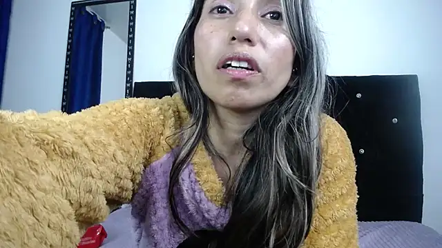 sweet skylove  online show from 07-19-26, 01:20