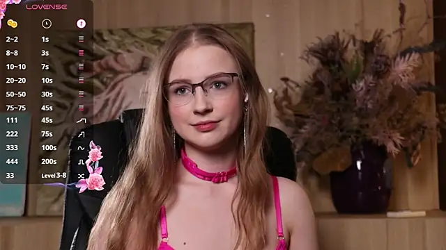 Snapshot of steffania- chatting on 12-23-24, 06:58 steffania- online show from 12-23-24, 06:58