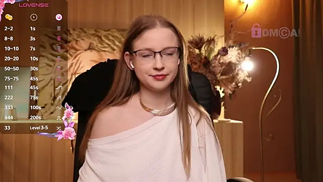 Snapshot of steffania- chatting on 03-05-25, 07:05 steffania- online show from 03-05-25, 07:05