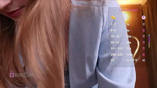 Snapshot of steffania- chatting on 09-20-25, 01:45 steffania- online show from 09-20-25, 01:45