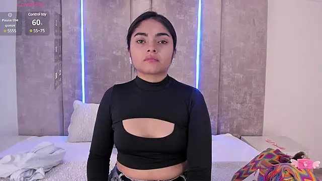 Snapshot of GiselOrtiz chatting on 02-24-25, 12:05 GiselOrtiz online show from 02-24-25, 12:05