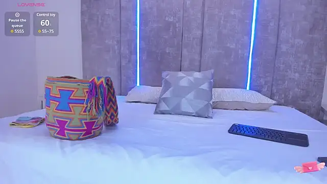 Snapshot of GiselOrtiz chatting on 03-03-25, 11:11 GiselOrtiz online show from 03-03-25, 11:11