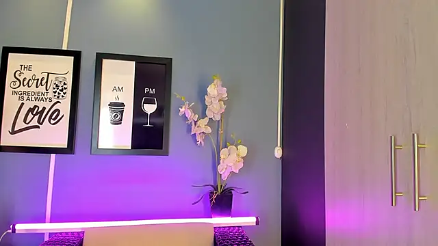 Snapshot of GiselOrtiz chatting on 03-10-25, 12:37 GiselOrtiz online show from 03-10-25, 12:37