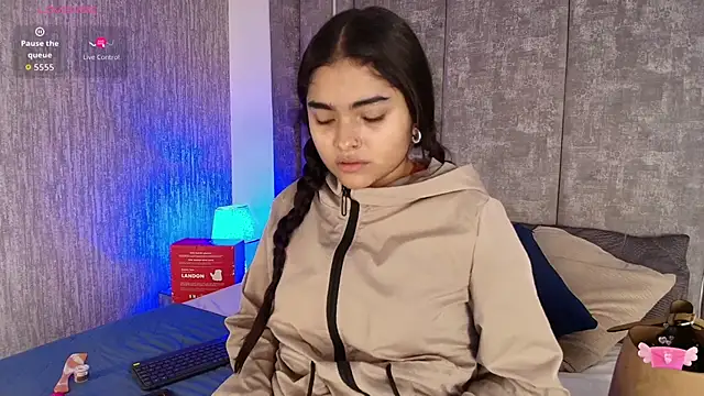 Snapshot of GiselOrtiz chatting on 09-10-25, 11:32 GiselOrtiz online show from 09-10-25, 11:32