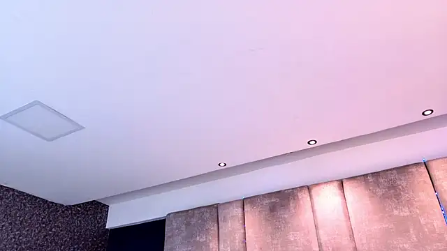 Snapshot of GiselOrtiz chatting on 10-05-25, 10:46 GiselOrtiz online show from 10-05-25, 10:46