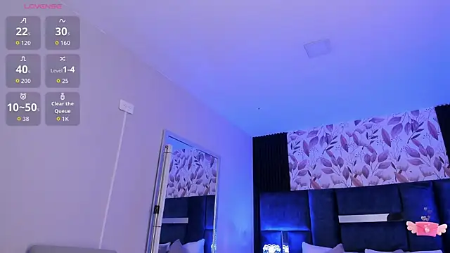 Snapshot of GiselOrtiz chatting on 10-12-25, 11:20 GiselOrtiz online show from 10-12-25, 11:20