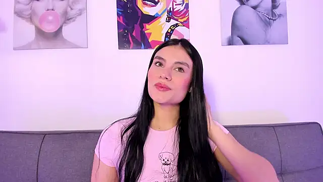 Snapshot of Maylin_Garcia chatting on 04-19-26, 02:49 Maylin Garcia online show from 04-19-26, 02:49