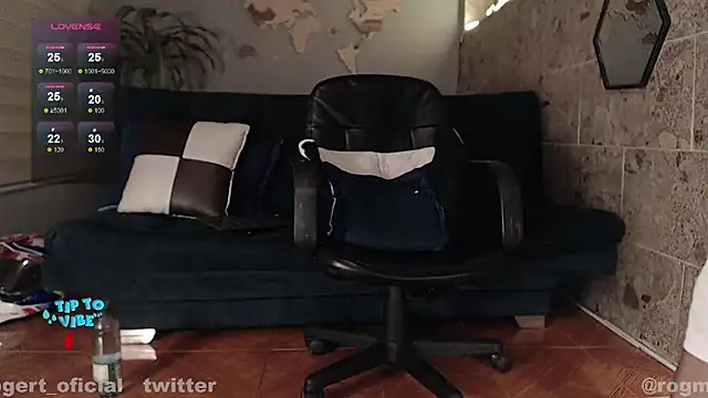 Snapshot of rogert_xx chatting on 01-31-25, 01:22 rogert xx online show from 01-31-25, 01:22