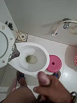 Snapshot of parank2021 chatting on 10-29-25, 10:17 parank2021 online show from 10-29-25, 10:17