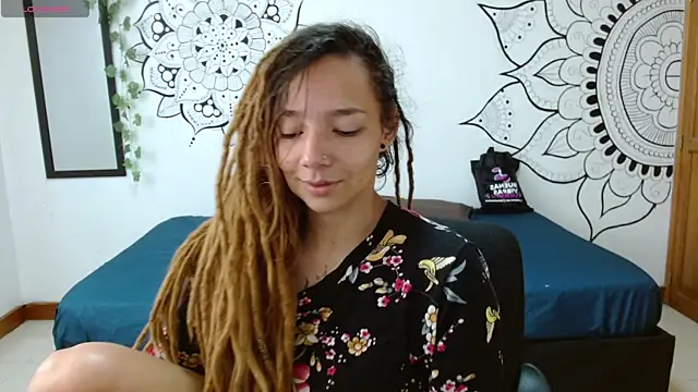 Snapshot of Natalia_Sativa716 chatting on 01-18-25, 03:27 Natalia Sativa716 online show from 01-18-25, 03:27