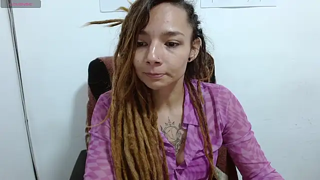Snapshot of Natalia_Sativa716 chatting on 01-25-25, 02:58 Natalia Sativa716 online show from 01-25-25, 02:58