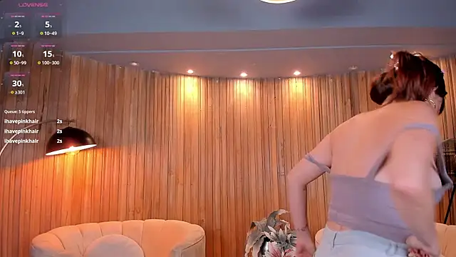 Snapshot of CorinneRusso chatting on 03-04-25, 09:51 CorinneRusso online show from 03-04-25, 09:51