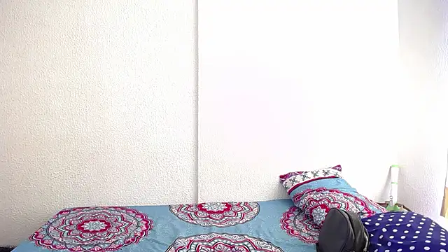  joanne and oliver  online show from 11-13-25, 05:45