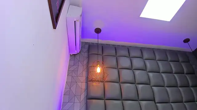 megan woll online show from 01-18-26, 08:34