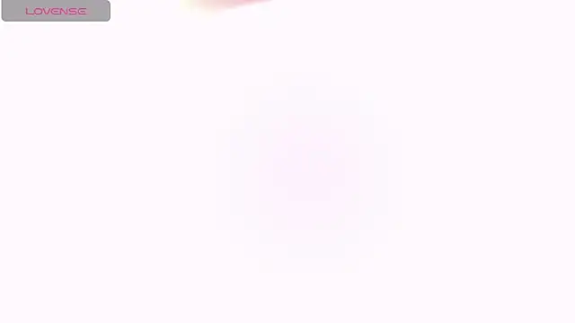 Snapshot of _Lalaa chatting on 05-27-26, 08:06 Lalaa online show from 05-27-26, 08:06
