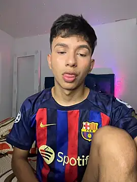 Leonarrrd 01 online show from 12-20-24, 03:03