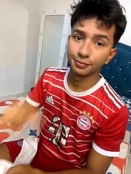 Leonarrrd 01 online show from 09-26-25, 12:36