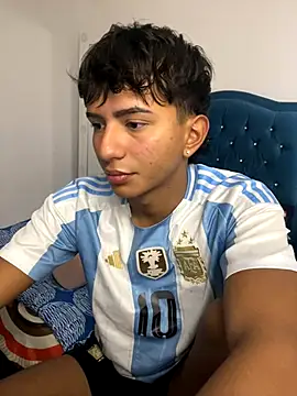 Leonarrrd 01 online show from 10-18-25, 10:32