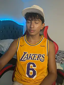 Leonarrrd 01 online show from 02-02-26, 01:26