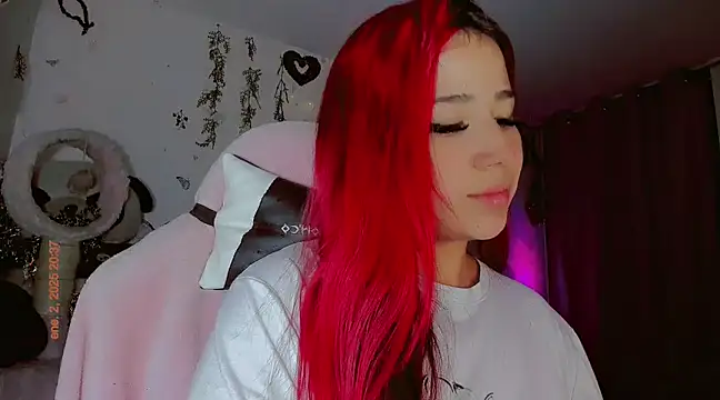 Snapshot of madisonx17 chatting on 01-03-25, 01:38 madisonx17 online show from 01-03-25, 01:38