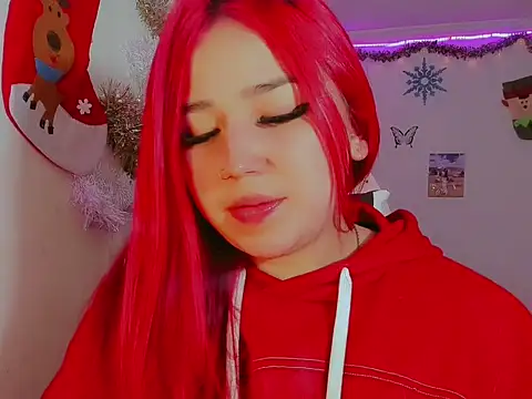 madisonx17 online show from 12-21-25, 11:34