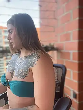 ValerieHilton online show from 01-11-25, 09:15