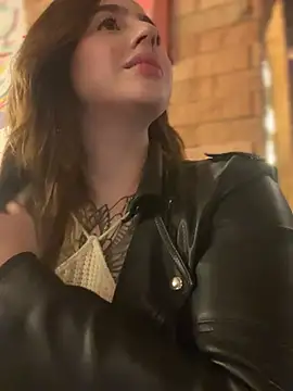 Snapshot of ValerieHilton chatting on 02-17-25, 01:04 ValerieHilton online show from 02-17-25, 01:04