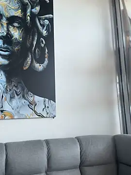 Snapshot of ValerieHilton chatting on 09-10-25, 10:32 ValerieHilton online show from 09-10-25, 10:32