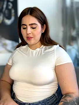 ValerieHilton online show from 10-06-25, 09:45