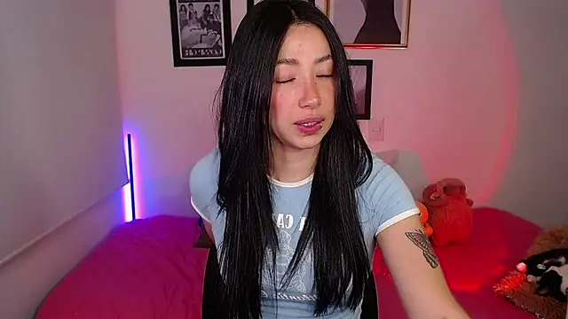 lilyy evanss online show from 01-09-25, 03:26