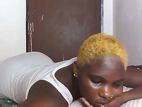 Snapshot of SexyKimberly23 chatting on 10-15-25, 08:14 SexyKimberly23 online show from 10-15-25, 08:14