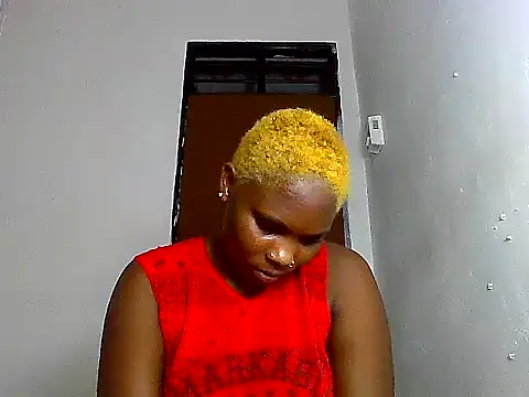 Snapshot of SexyKimberly23 chatting on 10-16-25, 04:08 SexyKimberly23 online show from 10-16-25, 04:08