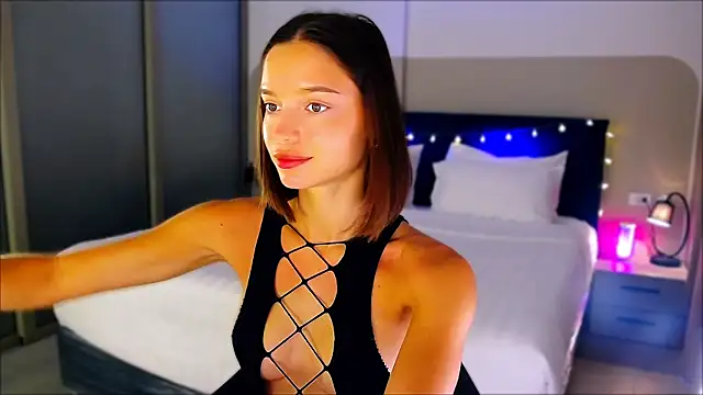 wow Mia online show from 12-15-24, 02:30