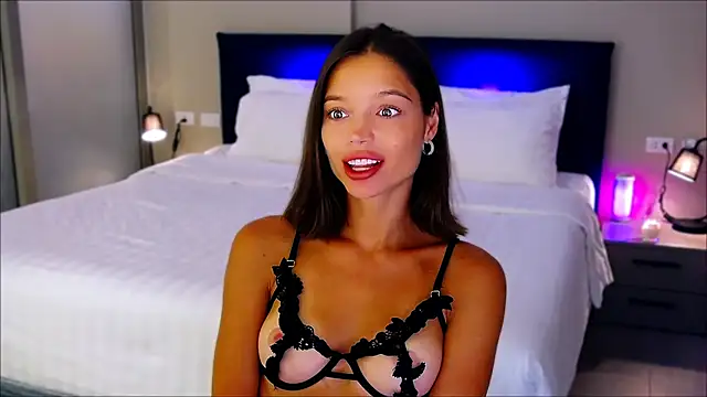 wow Mia online show from 02-13-25, 02:12