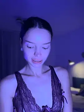 wow Mia online show from 11-11-25, 06:02