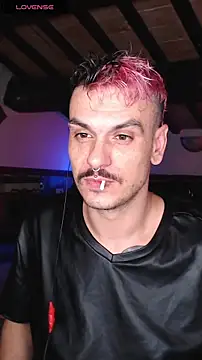 Snapshot of cek_186 chatting on 02-06-25, 08:02 cek 186 online show from 02-06-25, 08:02