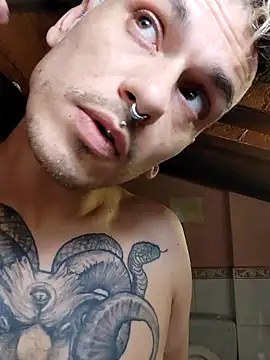 Snapshot of cek_186 chatting on 02-15-25, 04:01 cek 186 online show from 02-15-25, 04:01