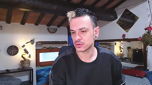 Snapshot of cek_186 chatting on 02-20-25, 07:01 cek 186 online show from 02-20-25, 07:01