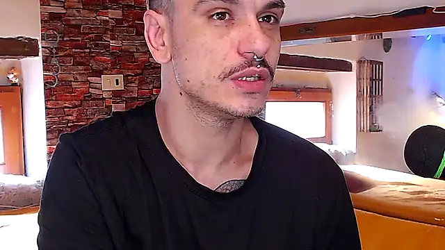 Snapshot of cek_186 chatting on 03-19-25, 08:01 cek 186 online show from 03-19-25, 08:01