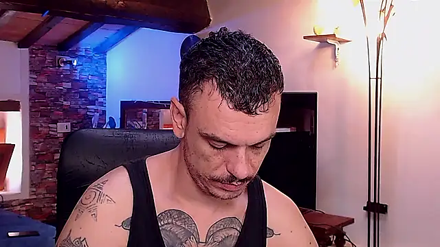 Snapshot of cek_186 chatting on 10-06-25, 06:55 cek 186 online show from 10-06-25, 06:55