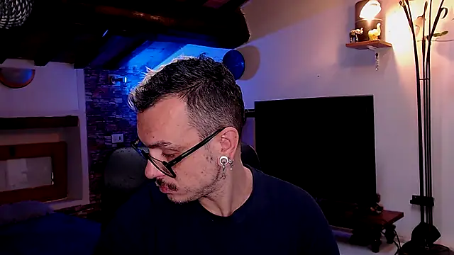 Snapshot of cek_186 chatting on 10-16-25, 06:25 cek 186 online show from 10-16-25, 06:25