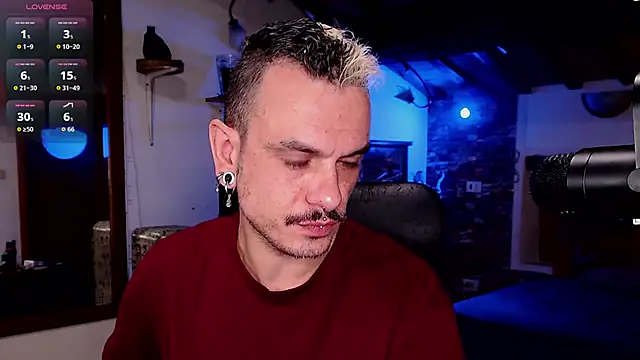 Snapshot of cek_186 chatting on 11-02-25, 08:00 cek 186 online show from 11-02-25, 08:00