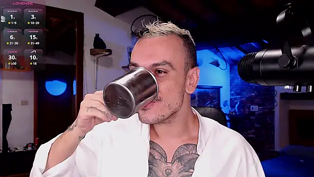 Snapshot of cek_186 chatting on 11-03-25, 09:16 cek 186 online show from 11-03-25, 09:16