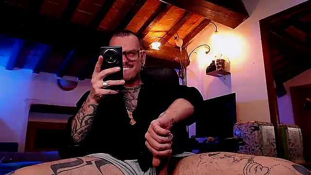 Snapshot of cek_186 chatting on 11-11-25, 09:15 cek 186 online show from 11-11-25, 09:15