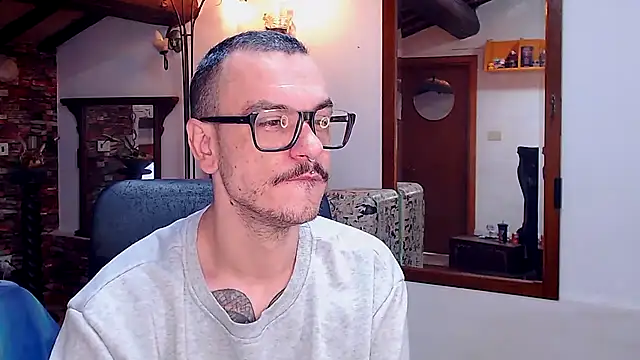 Snapshot of cek_186 chatting on 11-21-25, 08:46 cek 186 online show from 11-21-25, 08:46