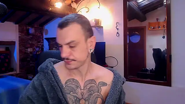 Snapshot of cek_186 chatting on 12-03-25, 10:35 cek 186 online show from 12-03-25, 10:35