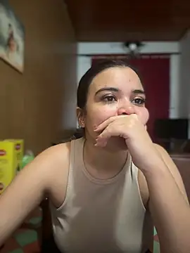 Snapshot of CamilaSofiia chatting on 07-18-26, 01:32 CamilaSofiia online show from 07-18-26, 01:32