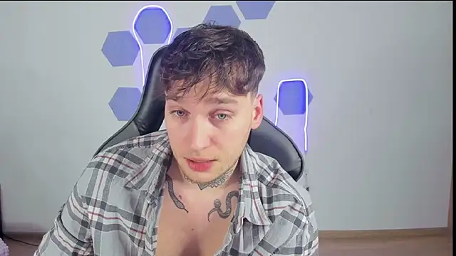 Chris Tyson online show from 12-25-24, 02:25