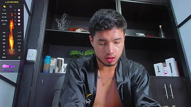 EdwardRoss  online show from 02-04-25, 01:34